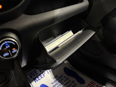 New 2025 Hyundai Venue SEL image 33