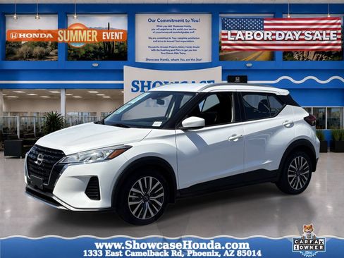 Used 2022 Nissan Kicks SV FWD image 1