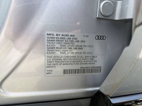 Used 2024 Audi SQ5 Premium Plus AWD/4WD image 33
