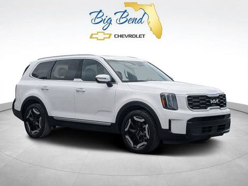 Used 2025 Kia Telluride S FWD image 1