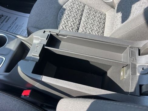 Used 2022 Chevrolet Equinox LT image 33