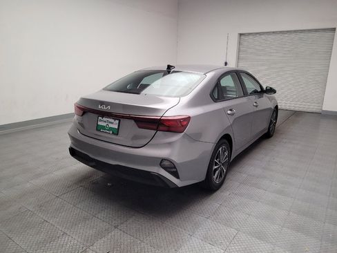 Used 2023 Kia Forte LXS FWD image 9