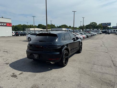 Used 2018 Porsche Macan AWD/4WD image 3