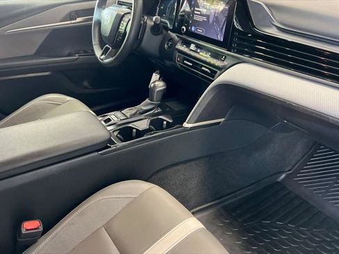 Certified 2025 Toyota Camry SE w/ Convenience Package AWD/4WD image 16