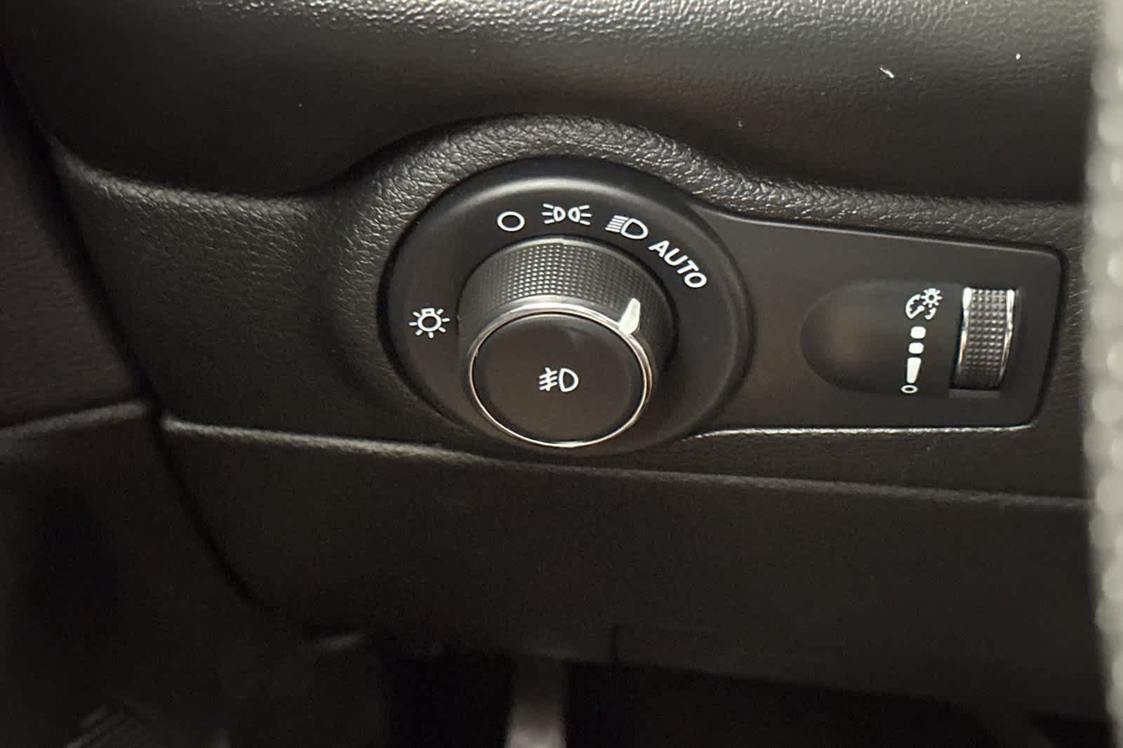 Used 2023 Dodge Durango R/T AWD/4WD image 35