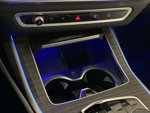 Used 2023 BMW X7 xDrive40i w/ Premium Package image 23