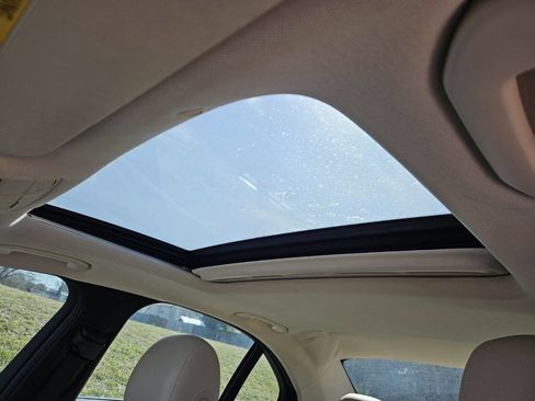 Used 2019 Mercedes-Benz C 300 Sedan image 23