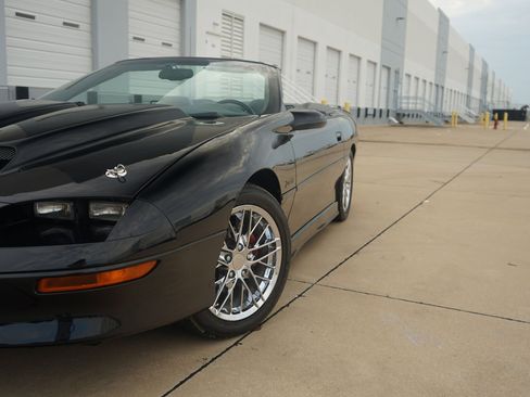 Used 1997 Chevrolet Camaro Z28 w/ Preferred Equipment Group 2 image 28