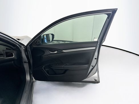 Used 2019 Honda Civic Sport image 29