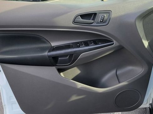 Used 2020 Ford Transit Connect XL image 5