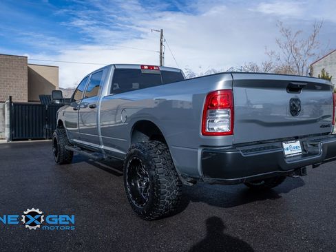 Used 2024 RAM 3500 Tradesman w/ Convenience Group AWD/4WD image 5