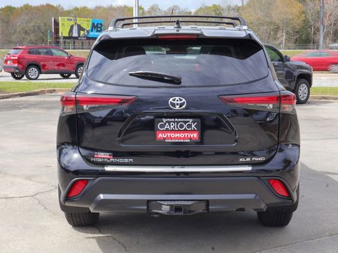 Used 2024 Toyota Highlander XLE image 24