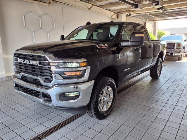 Used 2025 RAM 3500 Big Horn AWD/4WD image 4