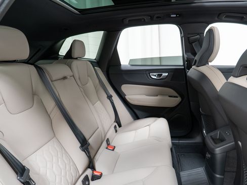 New 2026 Volvo XC60 T8 Plus w/ Climate Package AWD/4WD image 24