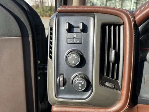 Used 2016 Chevrolet Silverado 3500 High Country w/ Duramax Plus Package image 16