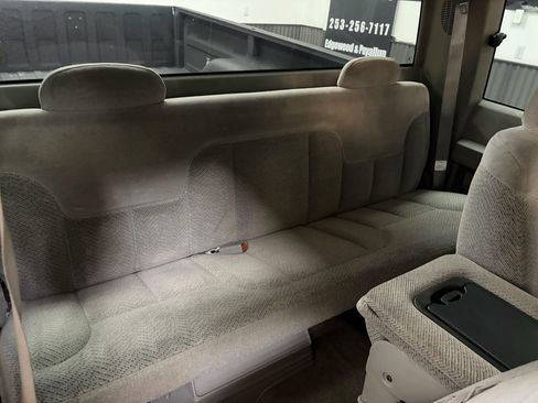 Used 1998 Chevrolet Silverado 2500 2WD Extended Cab w/ Preferred Equipment Group 2 image 17