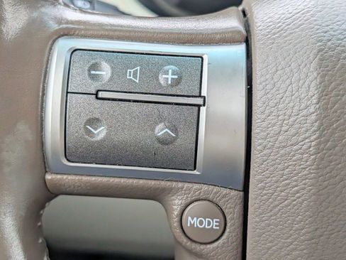 Used 2014 Lexus GX 460 w/ Premium Package AWD/4WD image 33