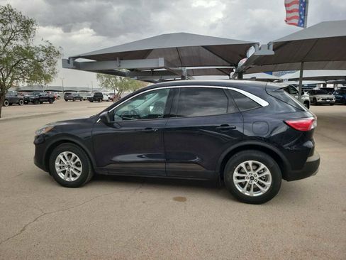 Used 2021 Ford Escape SE w/ Cold Weather Package image 5