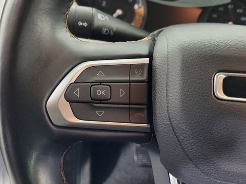 Used 2022 Jeep Compass Limited image 18