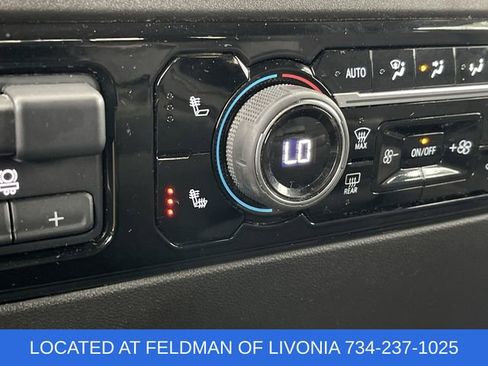 Used 2022 Chevrolet Silverado 1500 LT image 34