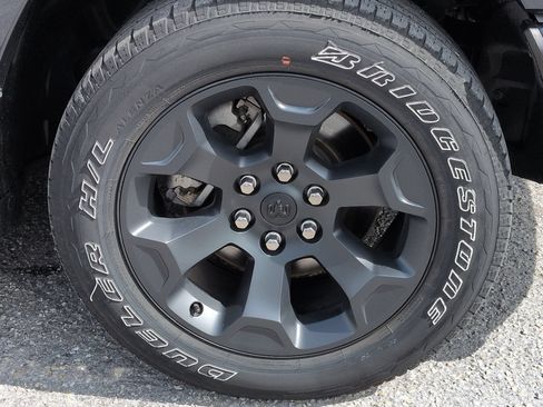 Used 2025 RAM 1500 Big Horn RWD image 11