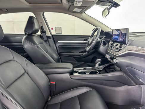 Certified 2024 Nissan Altima 2.5 SL image 16