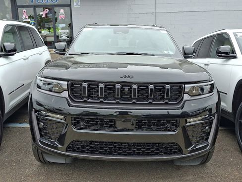 New 2026 Jeep Grand Cherokee L Limited AWD/4WD image 2