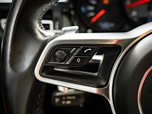 Certified 2021 Porsche Macan S AWD/4WD image 31