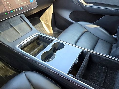 Used 2023 Tesla Model Y Long Range AWD/4WD image 25