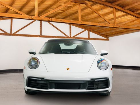 Used 2020 Porsche 911 Carrera RWD image 8