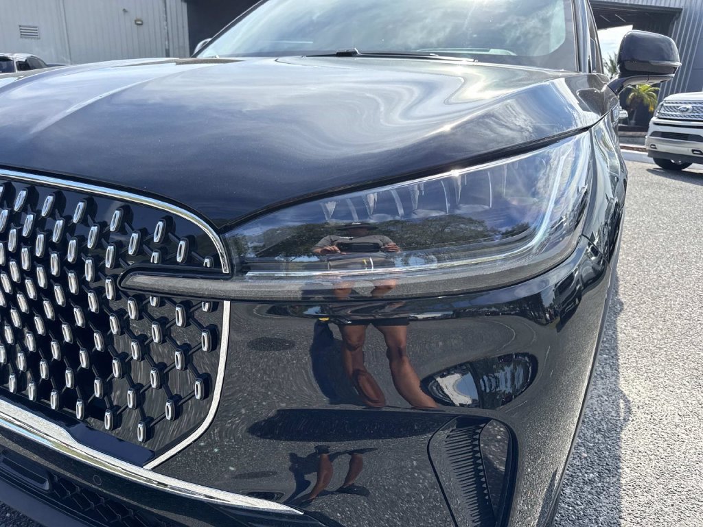 New 2027 Lincoln Aviator 2WD image 9