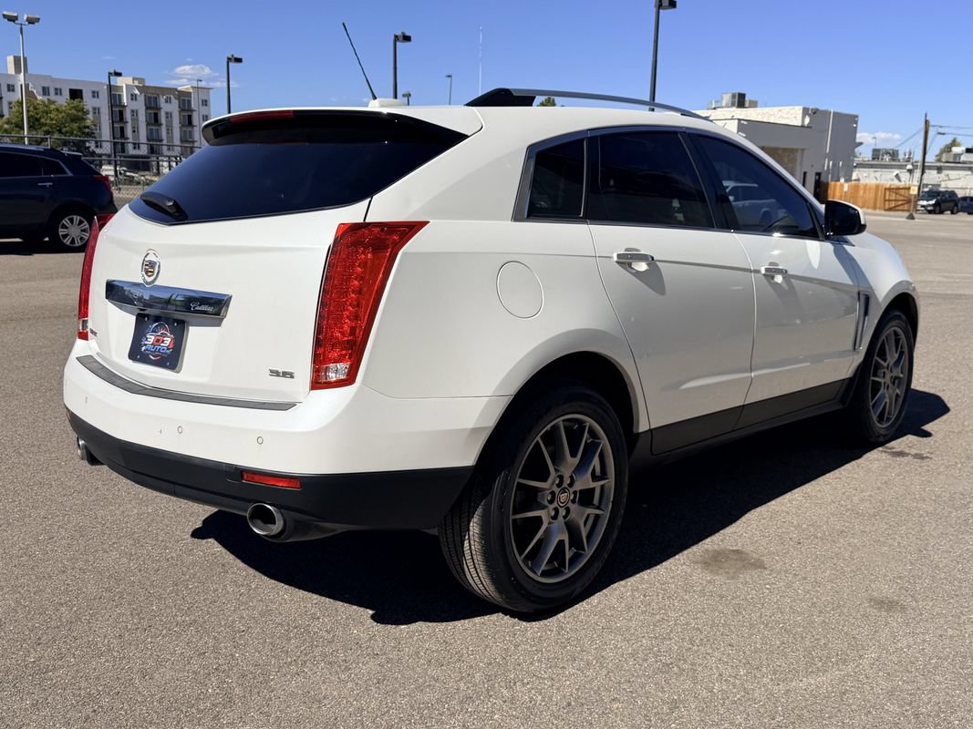 Used 2015 Cadillac SRX Premium w/ Driver Assist Package FWD image 3