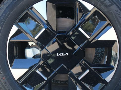 New 2026 Kia Sportage SX image 18