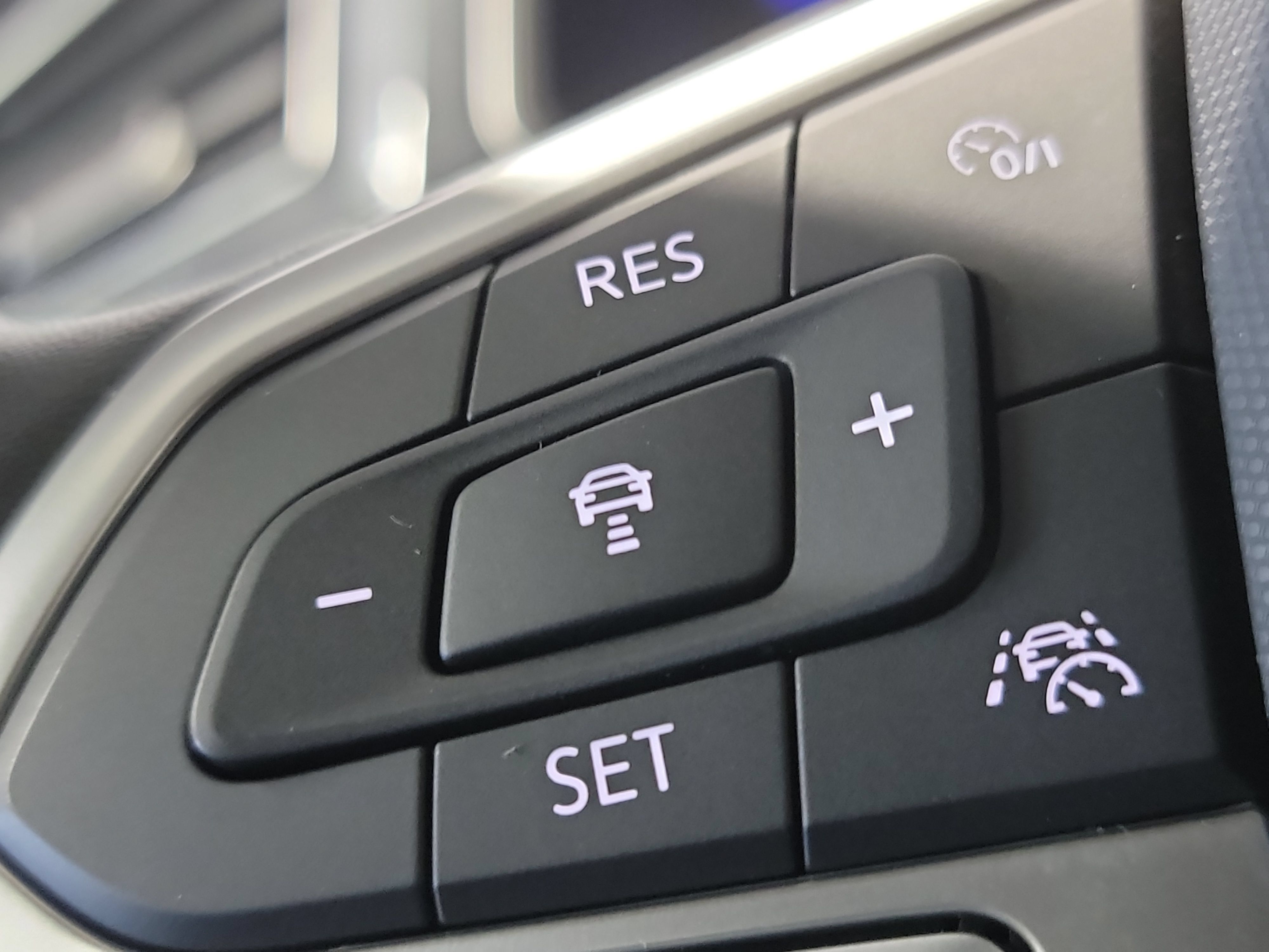 Used 2023 Volkswagen Tiguan S AWD/4WD image 33