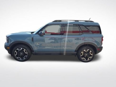 Used 2023 Ford Bronco Sport Outer Banks w/ Tech Package AWD/4WD image 2