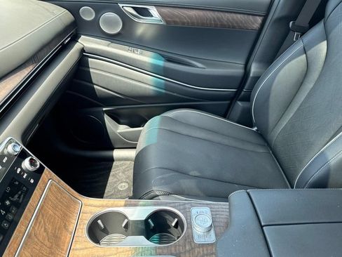 Certified 2026 Genesis GV80 2.5T Advanced AWD/4WD image 14