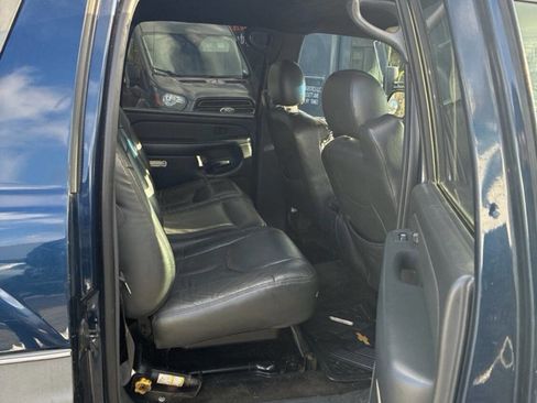 Used 2002 Chevrolet Avalanche 4x4 w/ Off-Road Suspension Pkg image 10