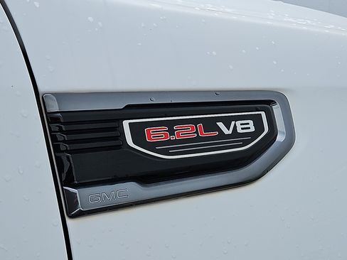 Used 2025 GMC Sierra 1500 AT4 AWD/4WD image 11