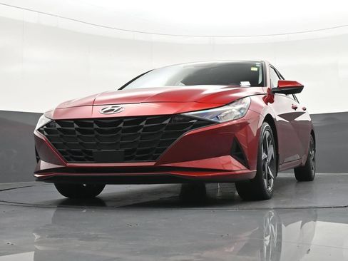 Used 2023 Hyundai Elantra SEL w/ Convenience Package FWD image 33