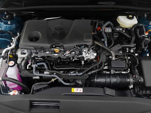 Used 2026 Toyota Camry SE w/ Multimedia Upgrade Package image 31