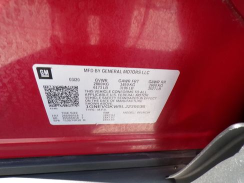 Used 2020 Chevrolet Traverse LT w/ Driver Confidence II Package AWD/4WD image 34