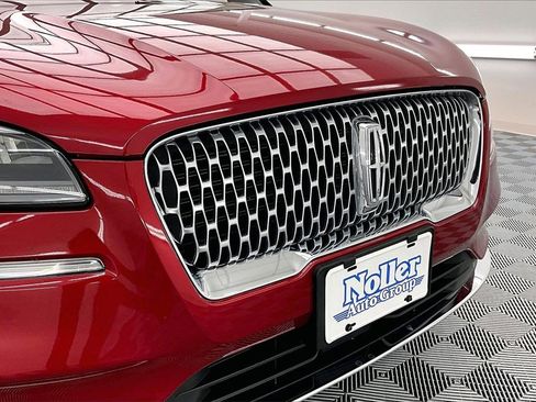 Used 2022 Lincoln Corsair FWD w/ Premium Package image 28