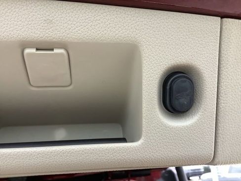Used 2019 GMC Yukon Denali AWD/4WD image 14