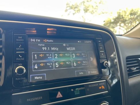 Used 2019 Mitsubishi Outlander ES image 7