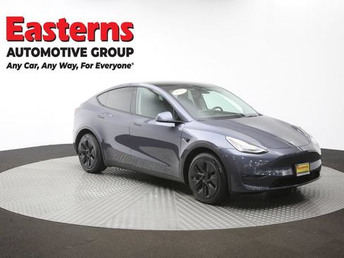 Used 2023 Tesla Model Y Long Range AWD/4WD image 42