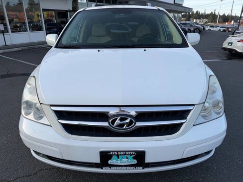 Used 2007 Hyundai Entourage GLS image 12