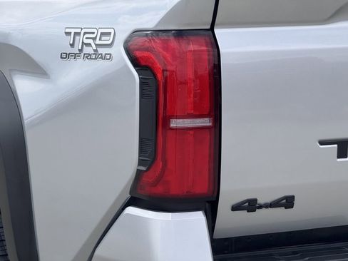 Used 2024 Toyota Tacoma TRD Off-Road image 11