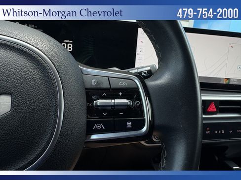 Used 2024 Kia Sorento EX w/ Panoramic Sunroof Package FWD image 17
