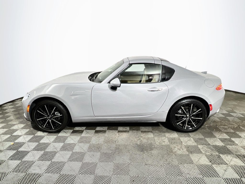 Used 2024 MAZDA MX-5 Miata RF Grand Touring w/ Weather Package RWD image 4