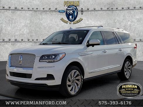 Used 2022 Lincoln Navigator L Reserve image 1